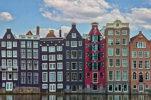 Maisons sur le canal à Amsterdam