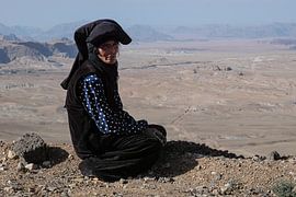 Beduinenfrau in Jordanien von Gonnie van de Schans