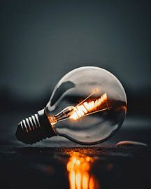 Leuchtende Lampe auf der Straße