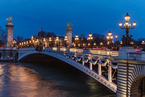 Pont Alexandre III in the evening