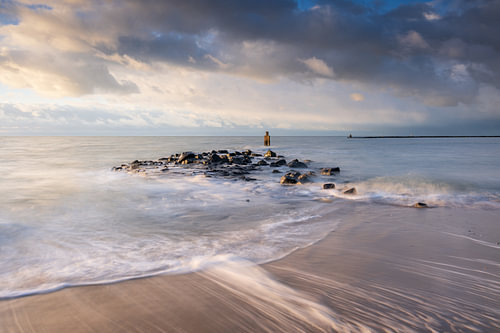 Hoog water aan zee