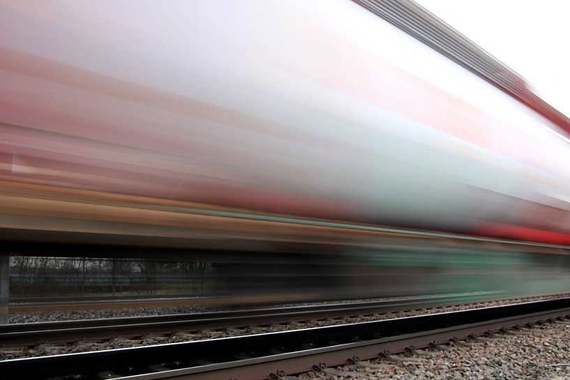 Train rapide avec exposition longue par Rüdiger Rebmann