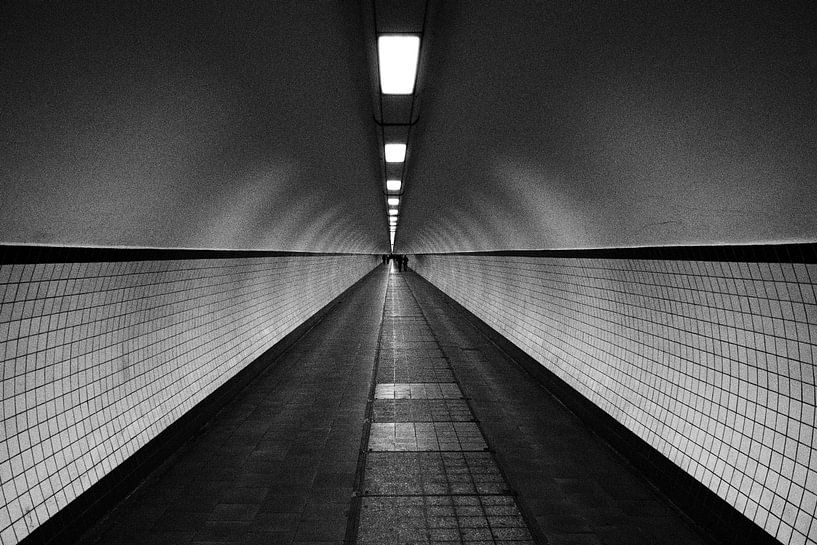 Pedestrian tunnel Antwerp by Jerke Taeymans