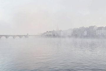 Maastricht in de mist 1 van Ruud Keijmis