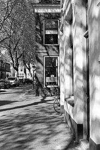 Ecke Breedstraat und Korte Lauwerstraat im Zentrum von Utrecht (Schwarz-Weiß)