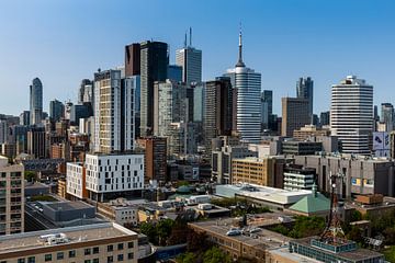 De skyline van Toronto in Canada van Roland Brack