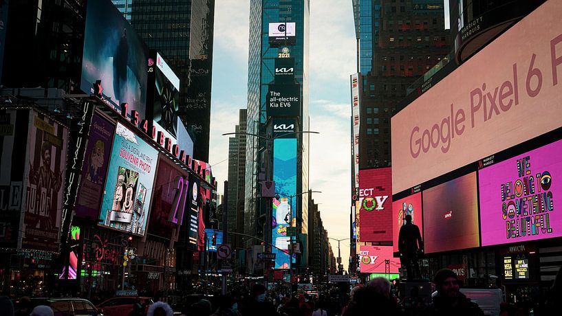 Times Square by Hello Pompoyo