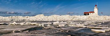 De la glace rampante au phare de Marken,  Pays-Bas. sur Frans Lemmens