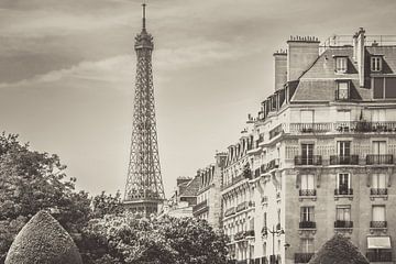 Eiffel Tower in Paris by KC Photography