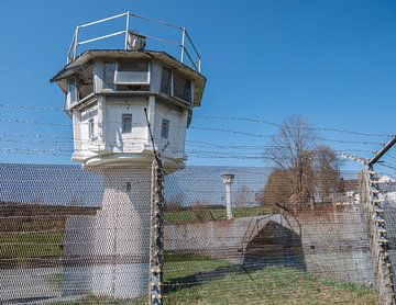 Verlaten wachttoren aan de Duitse binnengrens van Animaflora PicsStock