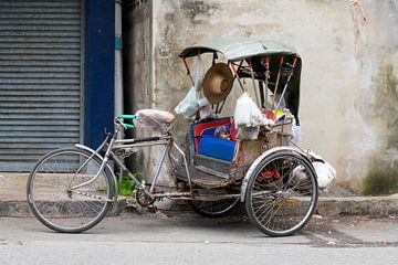 Pedicab in Bangkok by Rick Van der Poorten