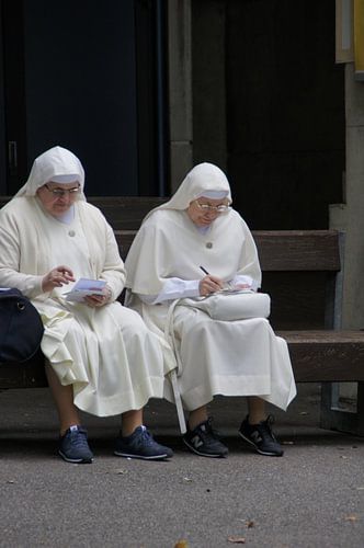 Nonnetjes met sneakers