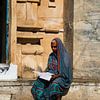Reading woman Rajastan - Pakistan by Marion Raaijmakers