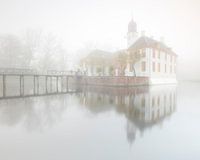 Fraeylemaborg Slochteren in de mist