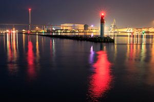 Sur la jetée nord, la nuit