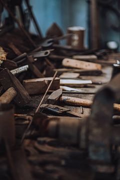 Workbench in the antique workshop of Kaaps Skil Texel by Pim Haring