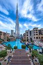 Burj Khalifa en een bewolkte ochtend in Dubai van Rene Siebring thumbnail