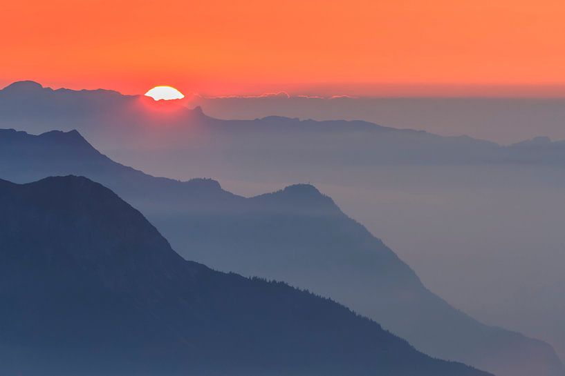 Zonsondergang in de bergen van Karla Leeftink