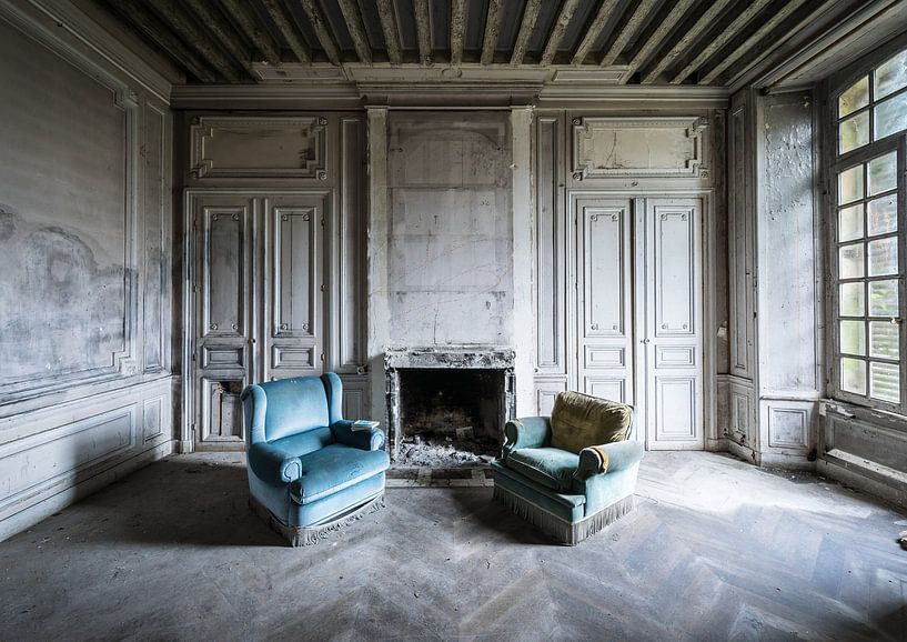 Two blue chairs by Inge van den Brande
