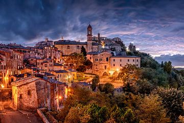 Montepulciano in het avondlicht van Voss Fine Art Fotografie