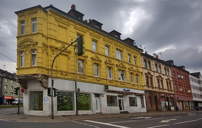 Hoekgebouw 6 van Edgar Schermaul