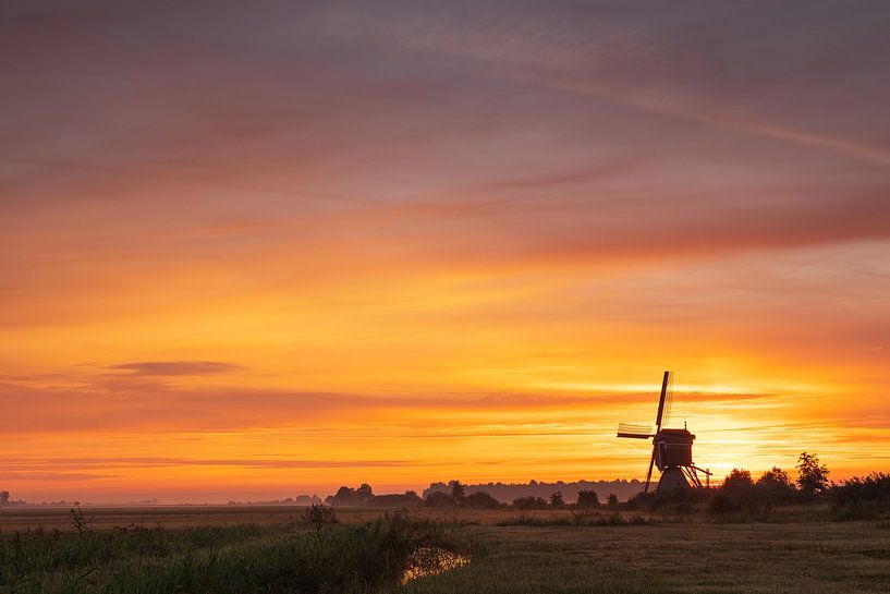 Die Hosenmühle am frühen Morgen vor Sonnenaufgang von Rob Saly