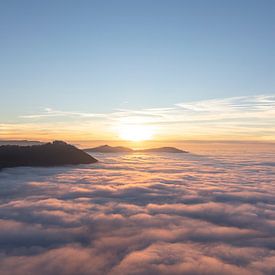Hohenneuffen Castle - Sunset over the sea of fog from Beurener Fels by Jiri Viehmann