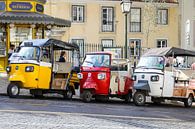 Tuktuk's in Lissabon van Petra Brouwer thumbnail