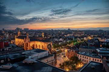 Colorful sunset Brussels van Werner Lerooy