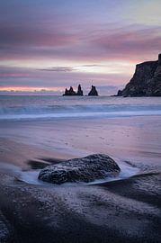 Icelandic sunset by Gerlinde Smit