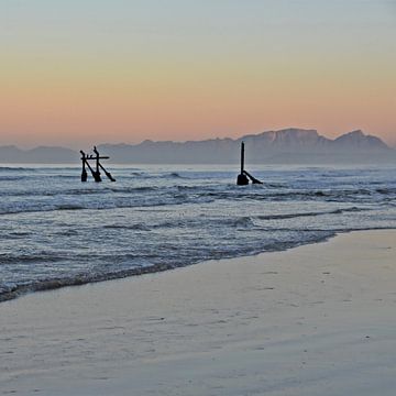 Lever de soleil sur False Bay à Strand sur Werner Lehmann