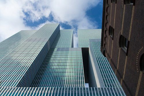 Le Rotterdam sur Ilya Korzelius