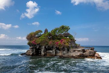 Tanah Lot, temple de l'eau sur l'île de Bali, Indonésie. Paysage naturel d'Indonésie en plein air