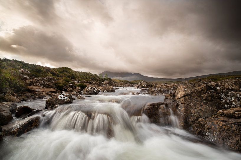 Hinter der alten Brücke Sligachan von Gerwald Harmsen