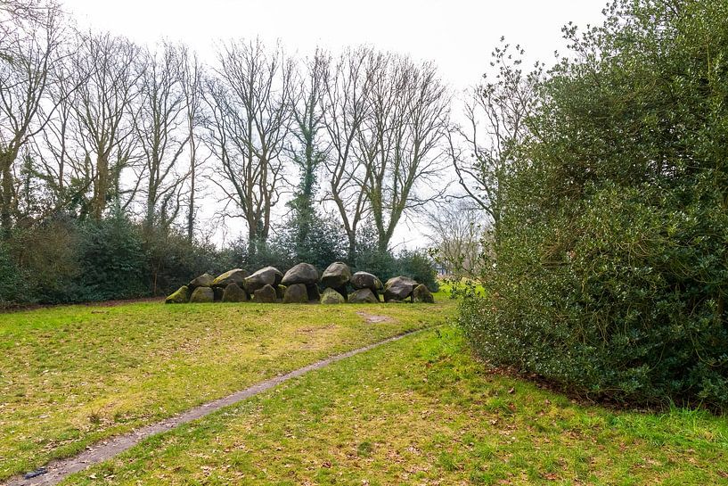 Hunebed by Merijn Loch