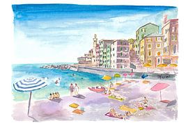 Strand von Boccadasse mit sonniger Mittelmeeratmosphäre in der Nähe von Genua