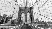 Brooklyn Bridge - New York (schwarz weiß) von Sascha Kilmer Miniaturansicht