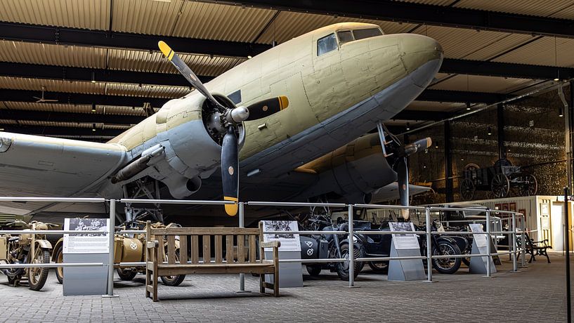 Der legendäre Douglas C-47 Skytrain: Helden der Lüfte von Triki Photography
