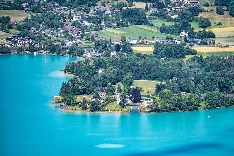Vue de la tour d'observation Pyramidenkogel sur le lac Woerthersee par Andreas Völkel