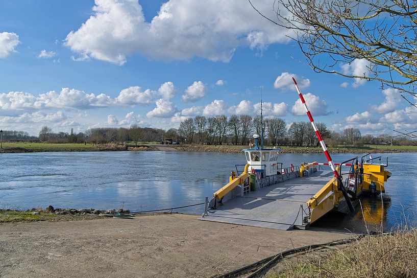 The Bronkhorster ferry on the river IJssel between Bronkhorst and Brummen by Henk van Blijderveen