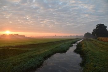 Sunrise along the Schipbeek