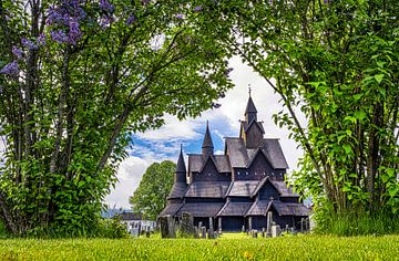 Houten staafkerk Heddal, Noorwegen van Rietje Bulthuis