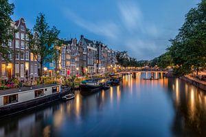 Les canaux d'Amsterdam à l'heure bleue sur Dennisart Fotografie