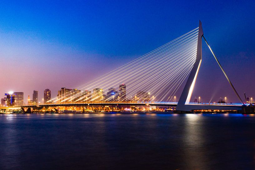 Erasmusbrücke Skyline Rotterdam von Bri Fotografie