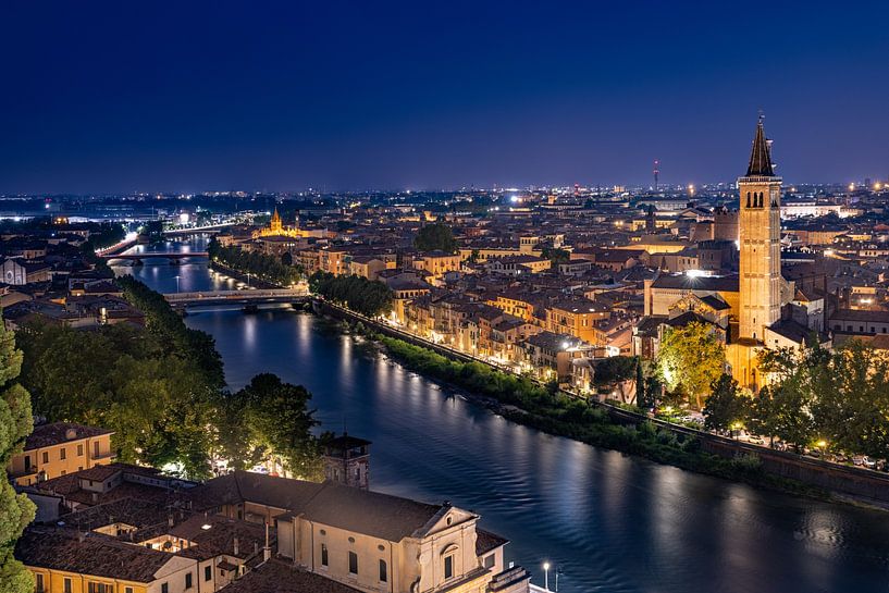 Verona bei Nacht von Dennis Eckert