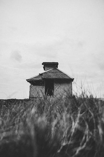 Een verlaten huisje op het strand in Nacpan Palawan Filipijnen