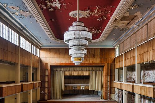 photo of an abandoned ballroom ( urbex ) by levaronne lourens