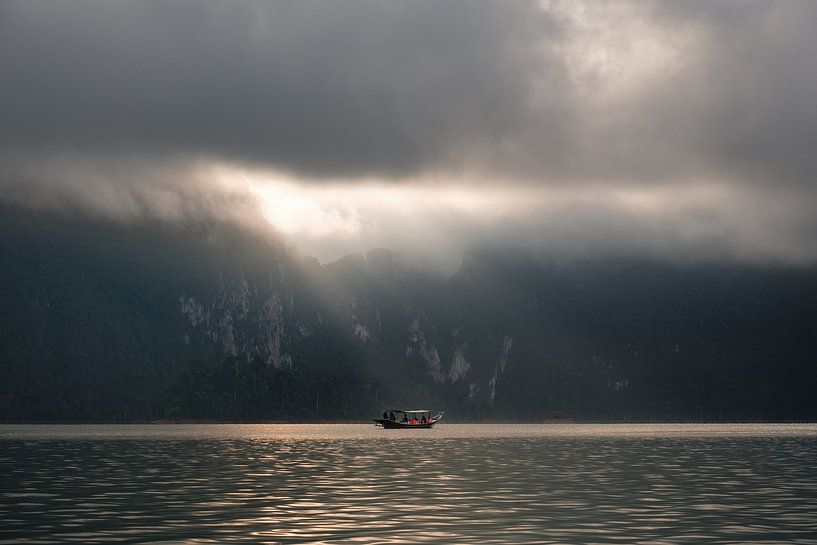 The sunbeam on the boat in Khao Sok national park by Erwin Blekkenhorst