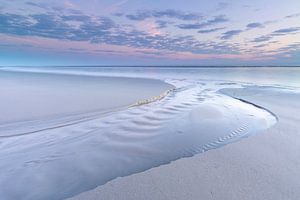 Pastel shades on the beach