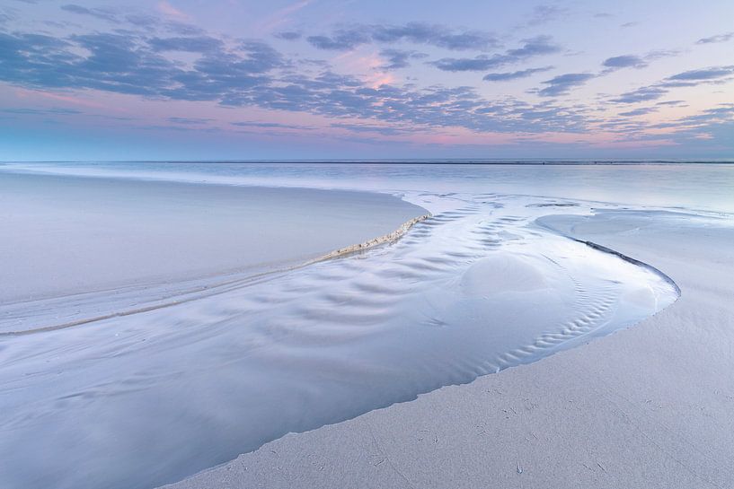 Pasteltinten op het strand - Natuurlijk Ameland van Anja Brouwer Fotografie